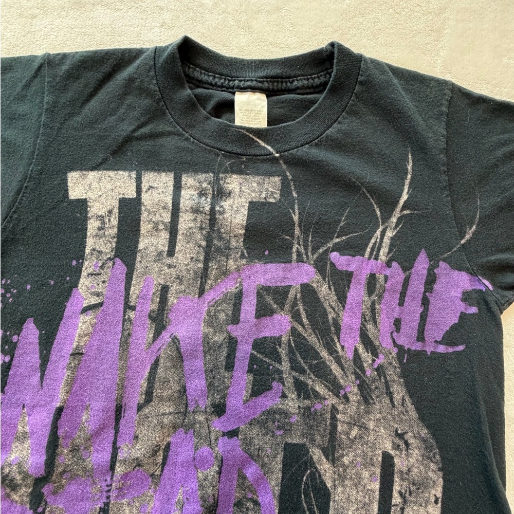 The Used Wake The Dead Graphic Tshirt Youth Large Black Band authentic music - Picture 3 of 5